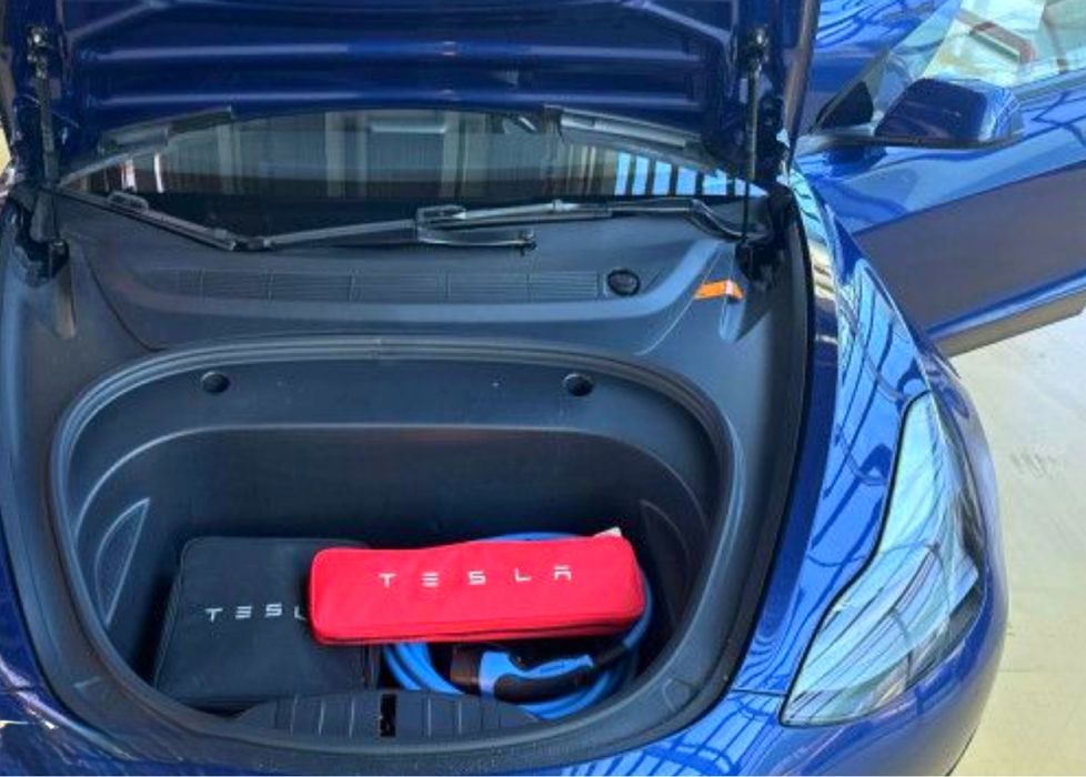 Tesla Model 3 Standard Range Plus (Facelift)