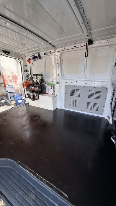 Vende Mercedes Vito de 2012