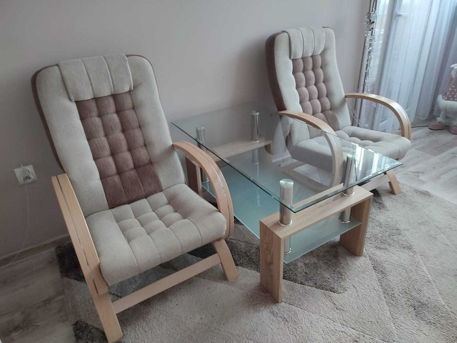 Zestaw Mebli: Dwa Fotele + Szklana Ława