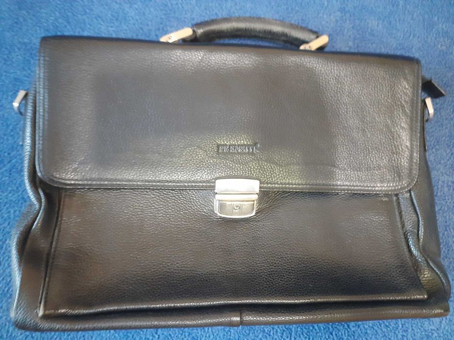 Кожаный портфель