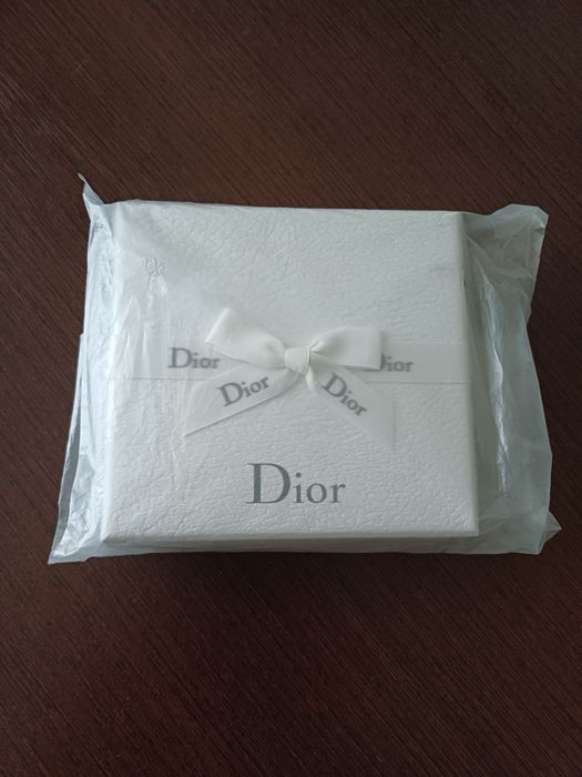 коробочка  от Cristian Dior