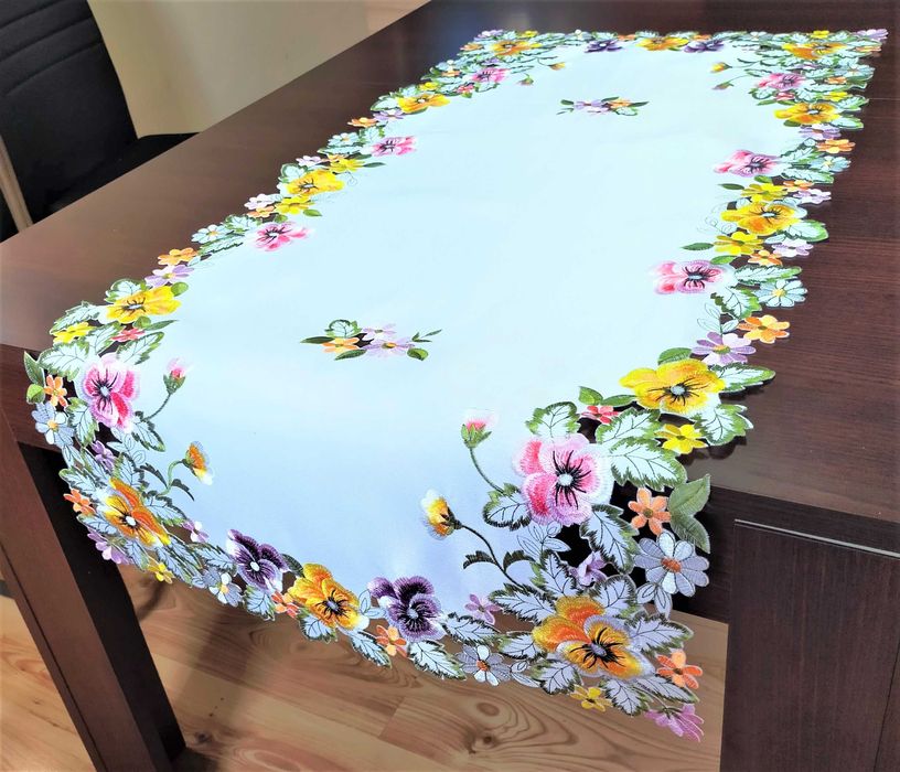 Bieżnik haftowany na stół ławę 85x40 cm