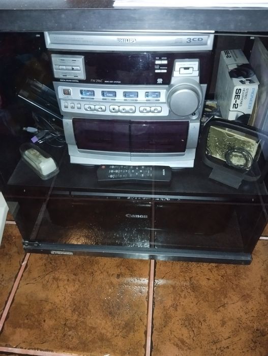 Aparelhagem DVD etc.