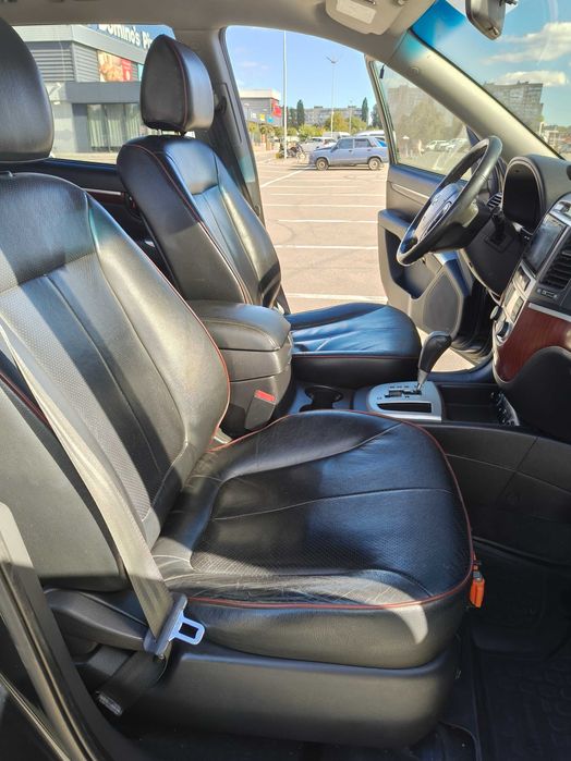 Кроссовер  Hyundai  Santa FE  в отличном состоянии