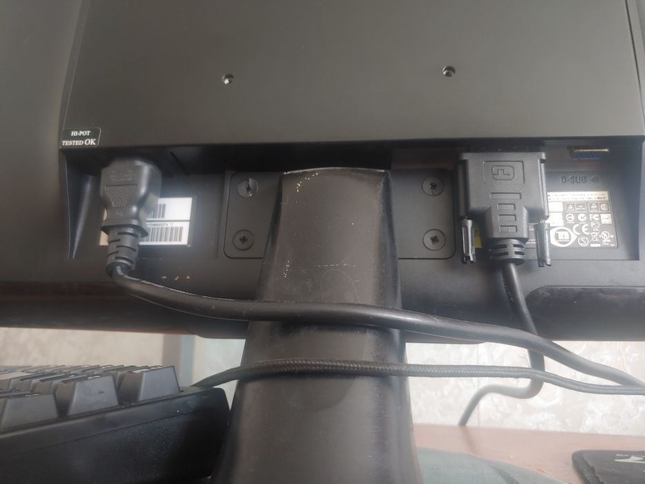 Монитор Philips 222E