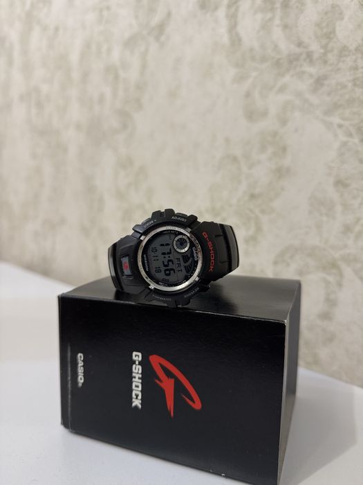 Годинник Casio купувавсь новим