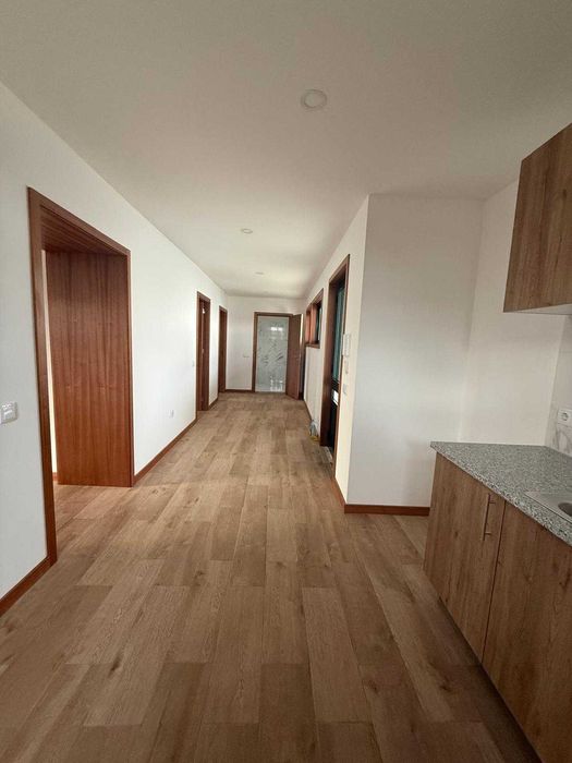 Arrenda-se moradia T2 Remodelada em Loureiro