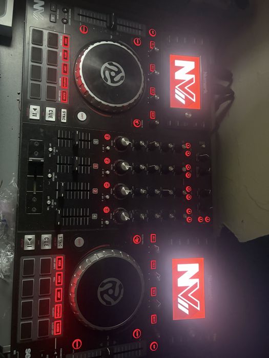 Konsola Dj numark nv2
