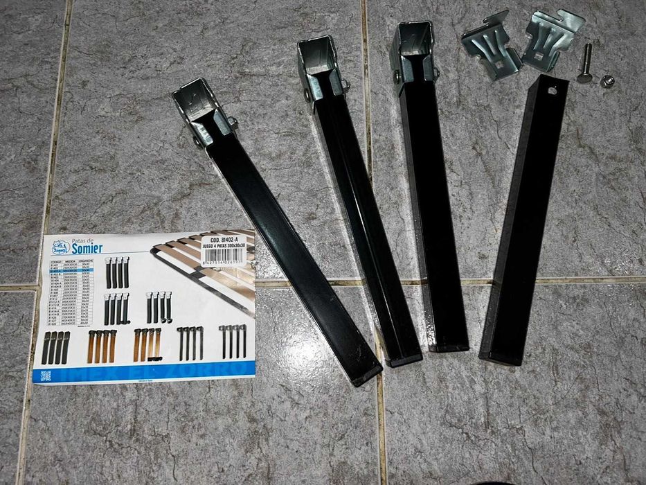 Conjunto de 4 Pés para Cama 30×30 mm – Sem Rodas [novos]