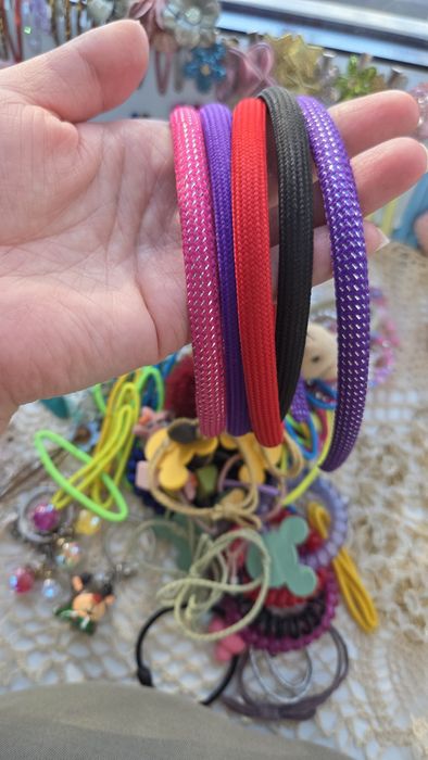 Прикраси для волосся