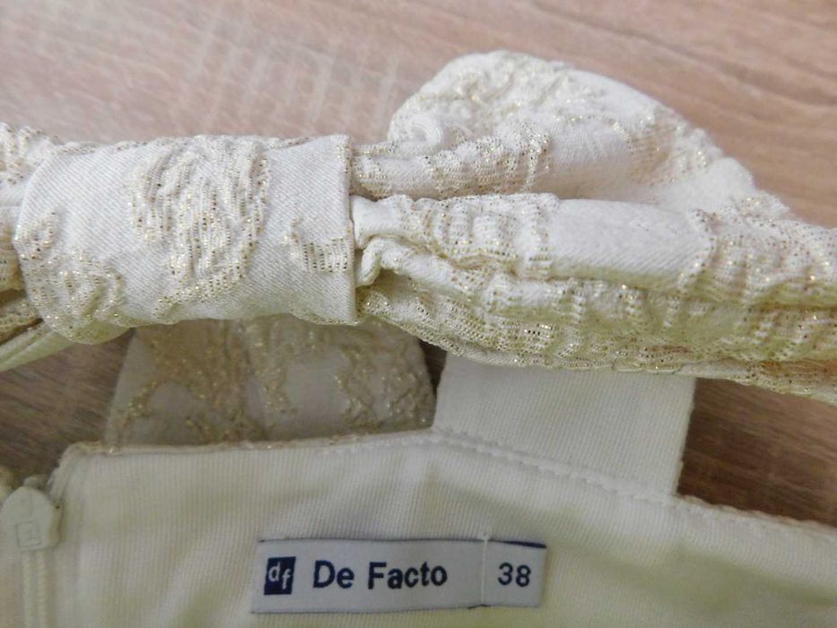 Sukienka z kokardą De Facto r. 38