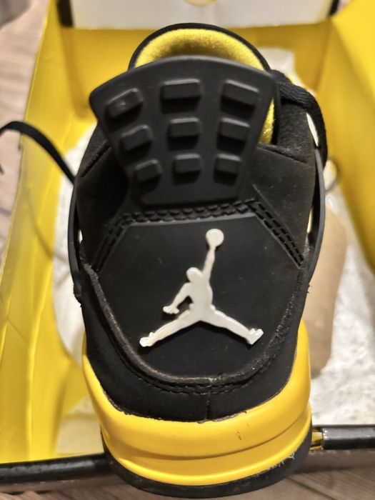 Jordan 4 Lightning czarno-żółte | rozmiar 38
