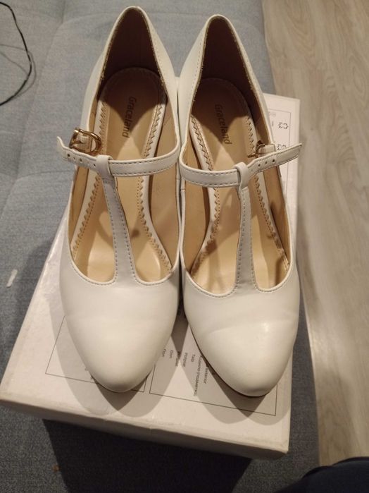 Sprzedam buty rozmiar 37