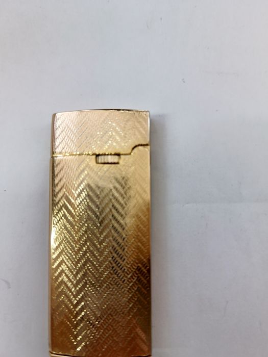Продам запальничку Colibri