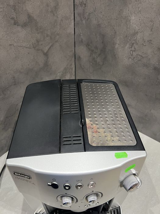 Кавомашина Delonghi Magnifica! SE663