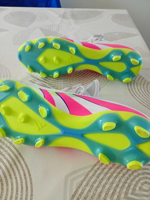Chuteiras Adidas  Predator tam 44,  usadas apenas uma vez