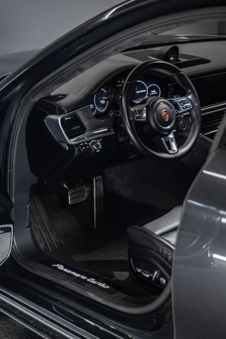 Porsche Panamera Sport Turismo Turbo 4.0 V8 550 CV Ano 2018