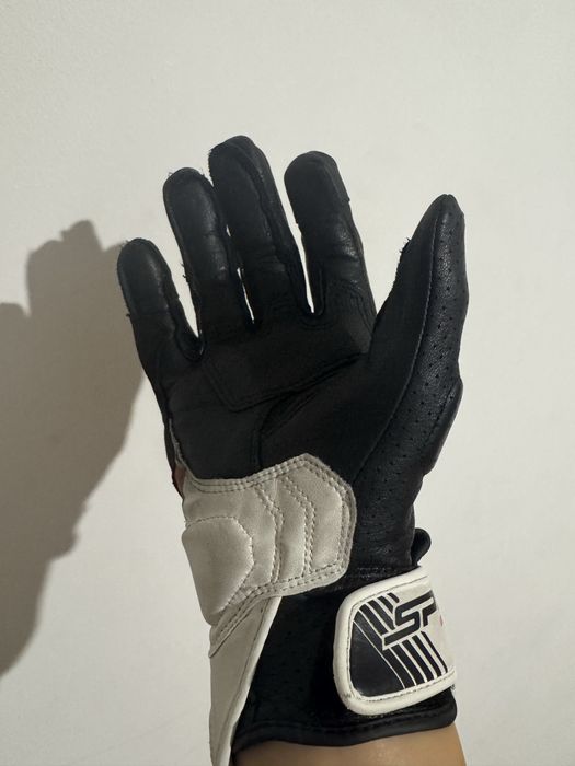 Ixon , alpinestars, hjc