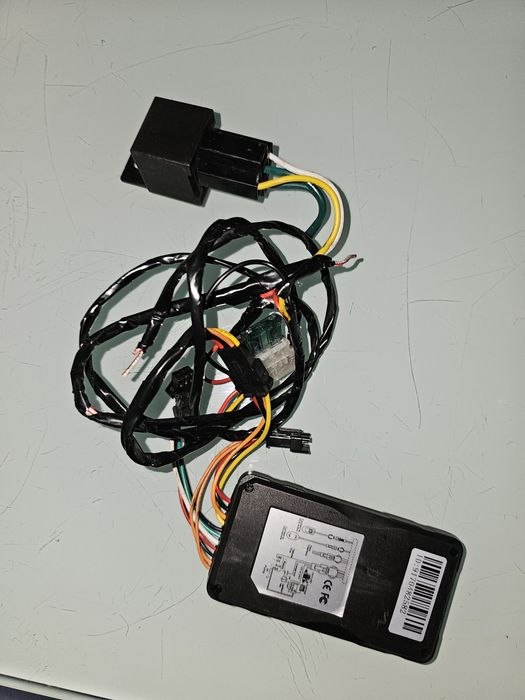 Gps carro/mota corte corrente