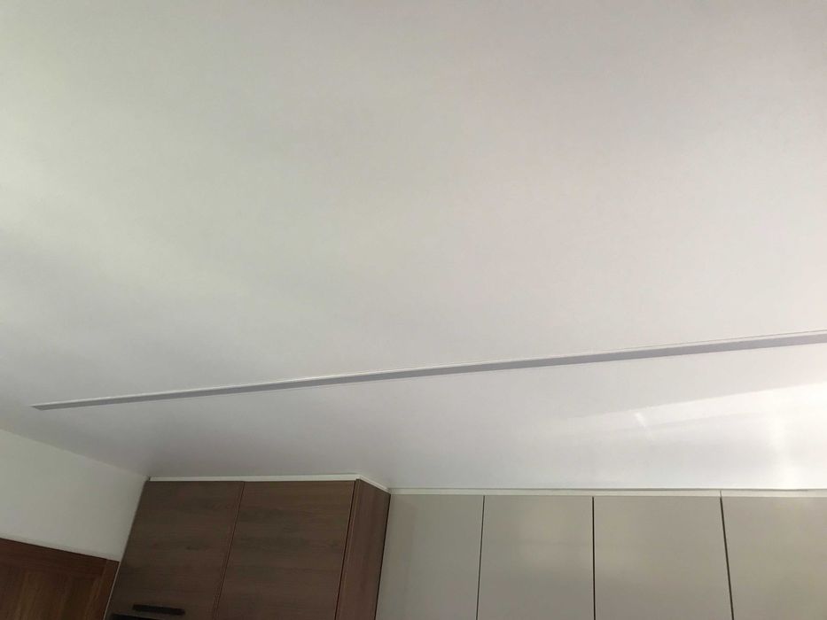 Lâmpada Led de Tecto 3,1m sem uso