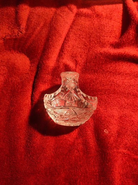 Niedużu kryształowy koszyk PRL