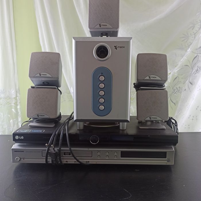 Тюнер для супутникового телебачення.