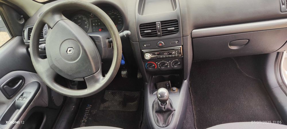 Clio 1.5 comercial