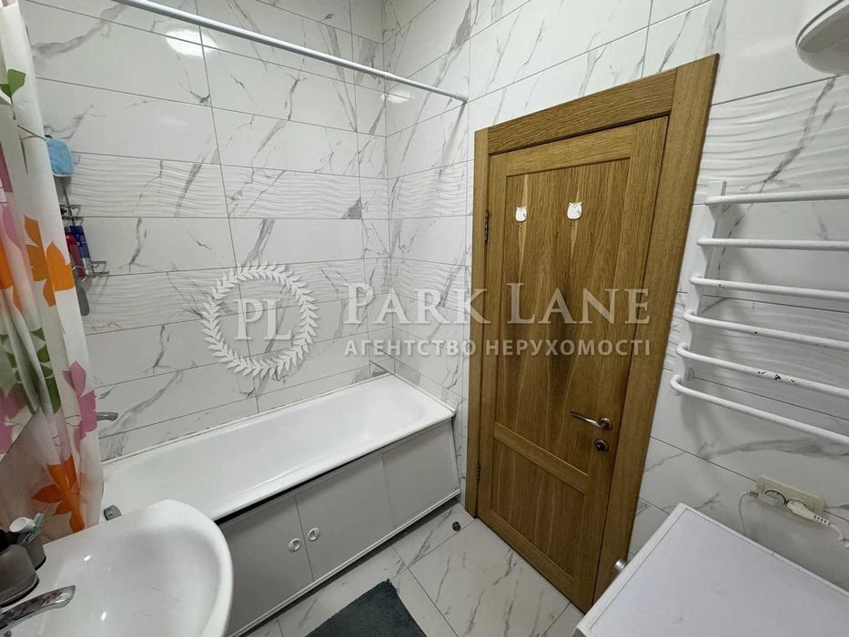 Центр Поділ Продаж 2к квартири Верхній Вал 50а Контрактова площа