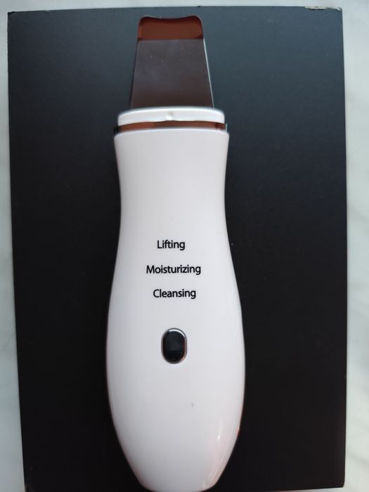 Peeling soniczny do oczyszczania twarzy