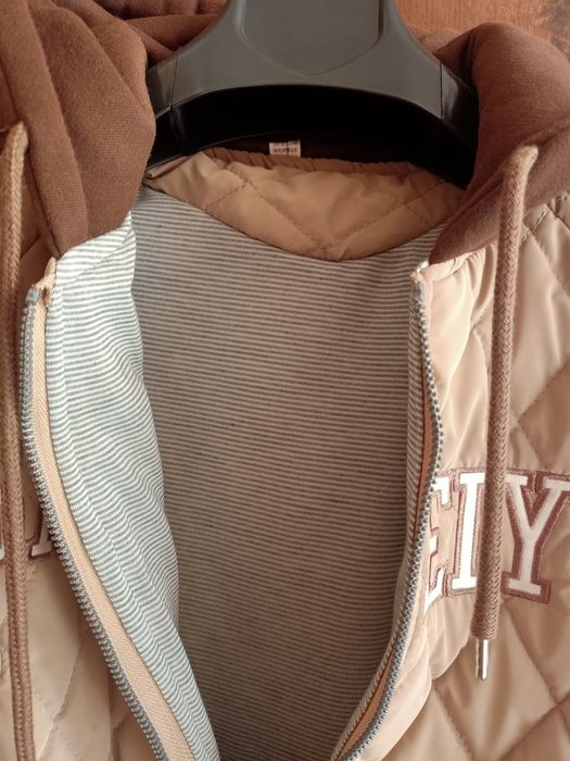 Куртка - бомбер для дівчинки