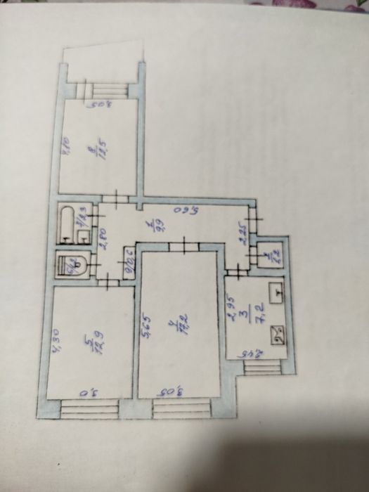 Продам трикімнатну квартиру  5 мікр.