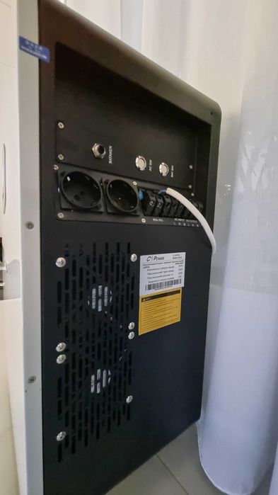 Бесперебойник джерело зберігання енергії акумулятор інвертор LiFePO4