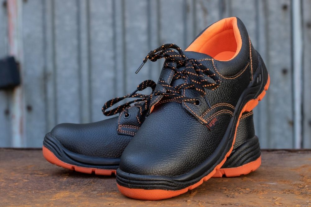 Спецвзуття Спецобувь Робоче взуття Робочі черевики Professional 201