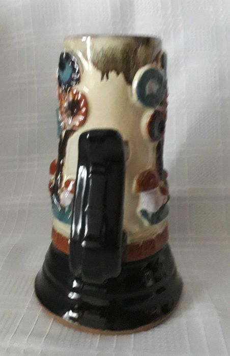 KUFEL PRL duży ceramiczny kolorowy ozdobiony scenką rodzajową