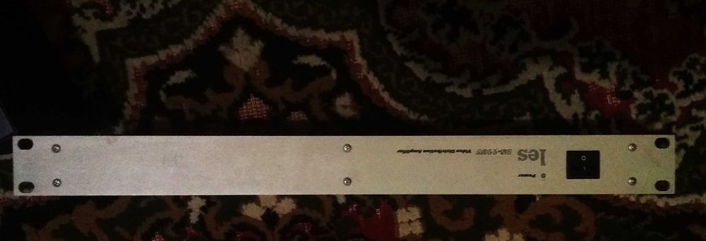 Усилитель-распределитель  видеосигнала.