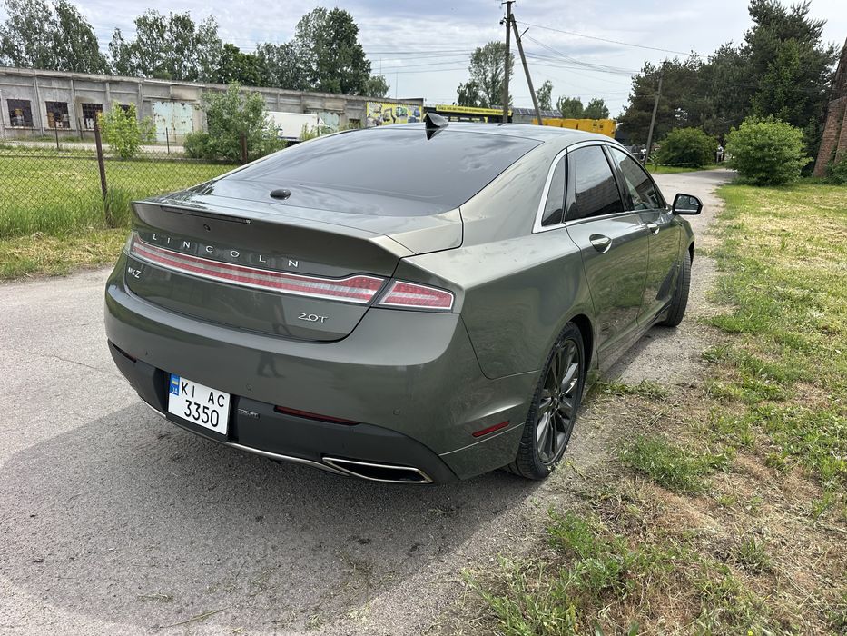Lincoln MKZ 2.0 EcoBoost - 12 тис. долл.