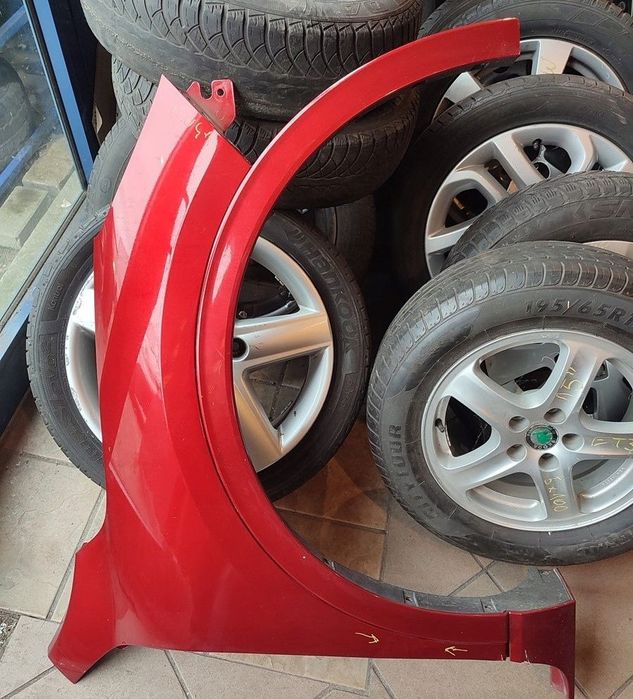 Błotnik przód przedni prawy Ford Kuga MK3 III 19- listwa