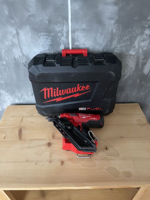 Milwaukee FFN-OC.