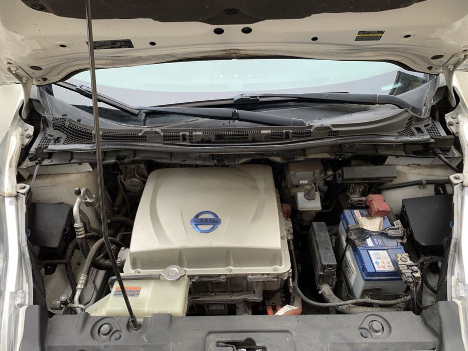 Продам Nissan leaf 2015 р