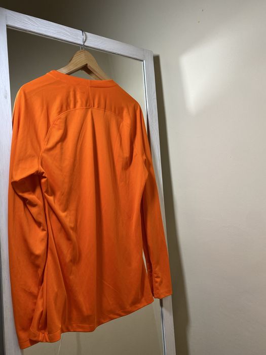 Спортивна чоловіча кофта Nike L розмір