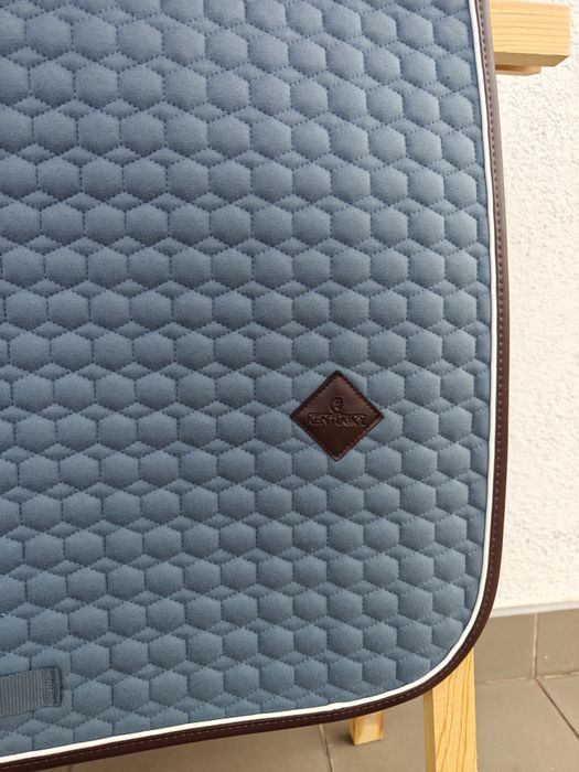 Nowy czaprak ujeżdżeniowy Kentucky leather classic Dusty blue Full DL