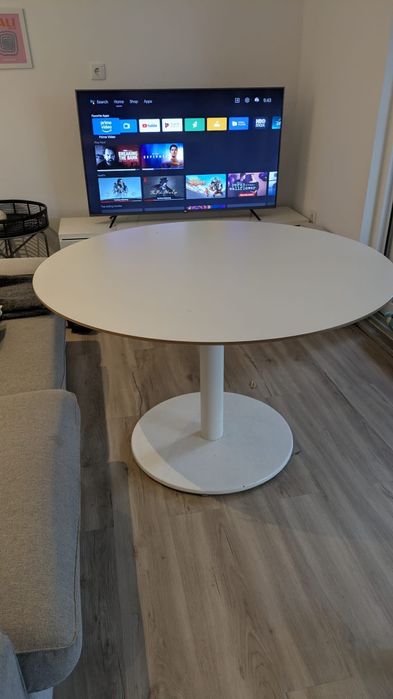 Mesa IKEA bom estado