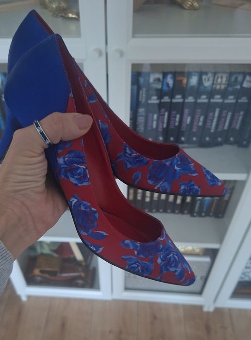 Nowe szpilki kwiaty 37/38