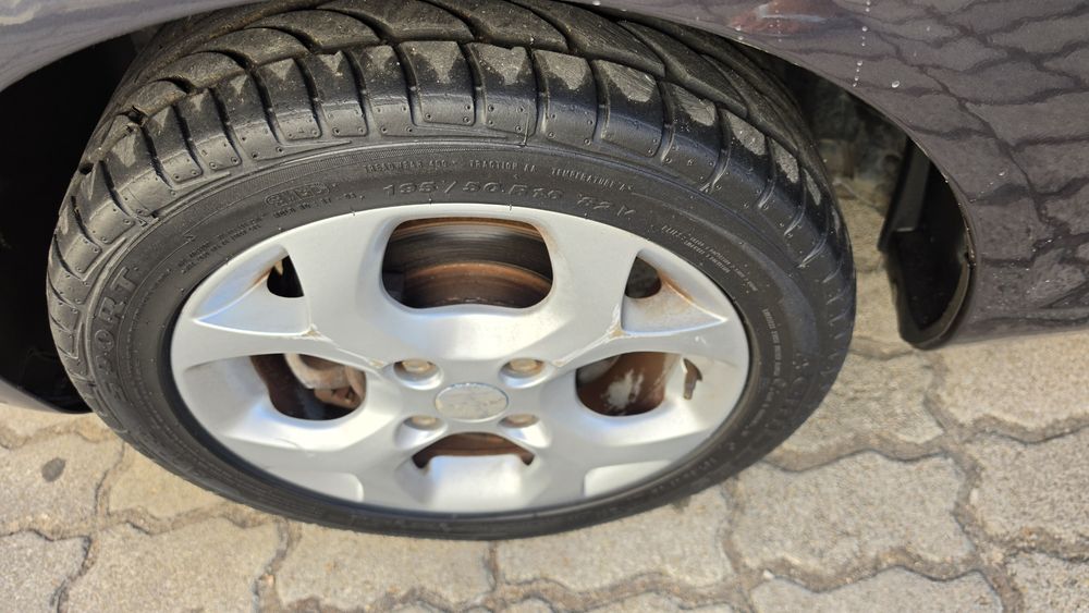 Ford fiesta 1.2  38 MIL kilometros REAiS