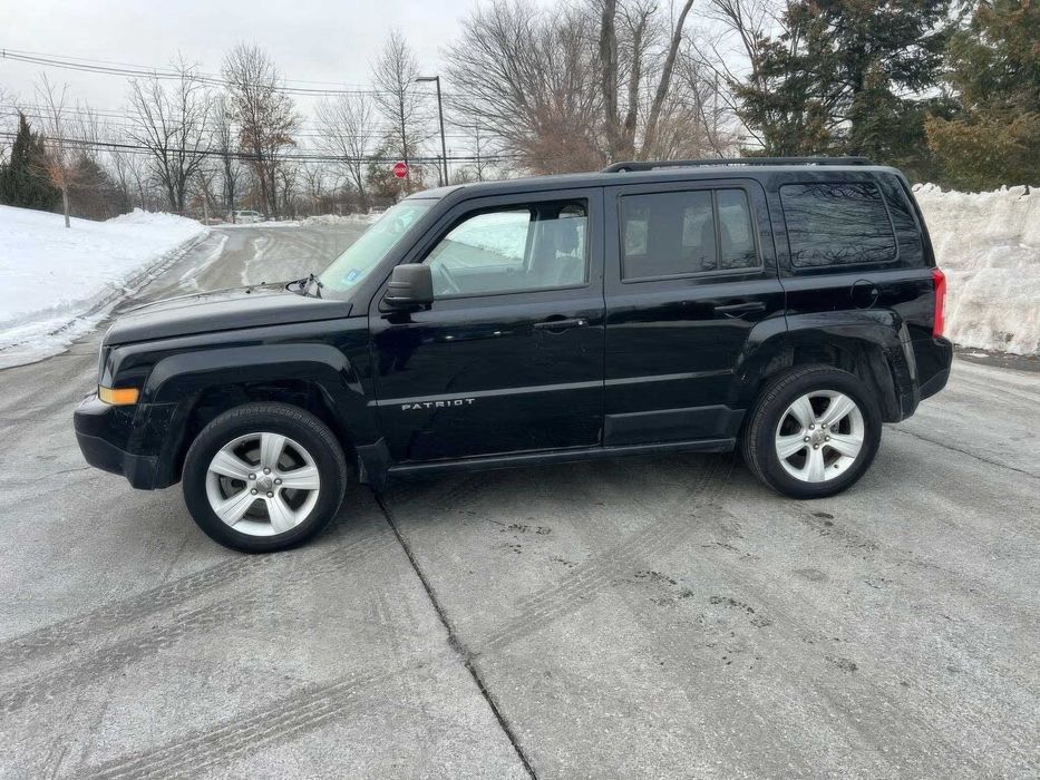 Jeep Patriot Latitude      2014