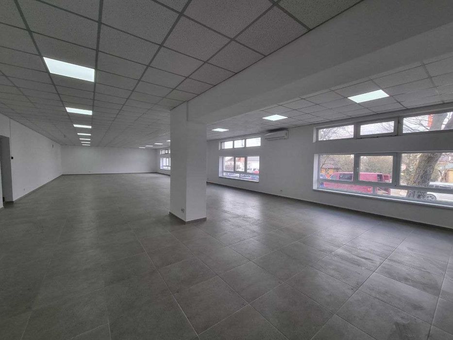 Нежитлове велике приміщення. м. Надвірна