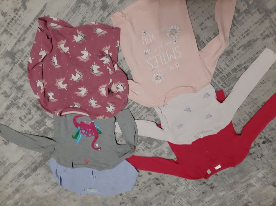 Ubranka rozm 98 i 104 ponad 65 sztuk