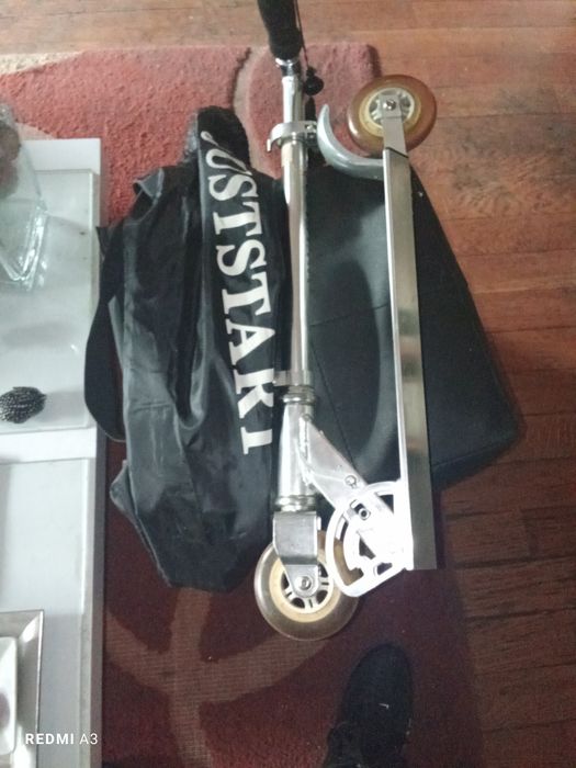 Trotinete em excelente estado