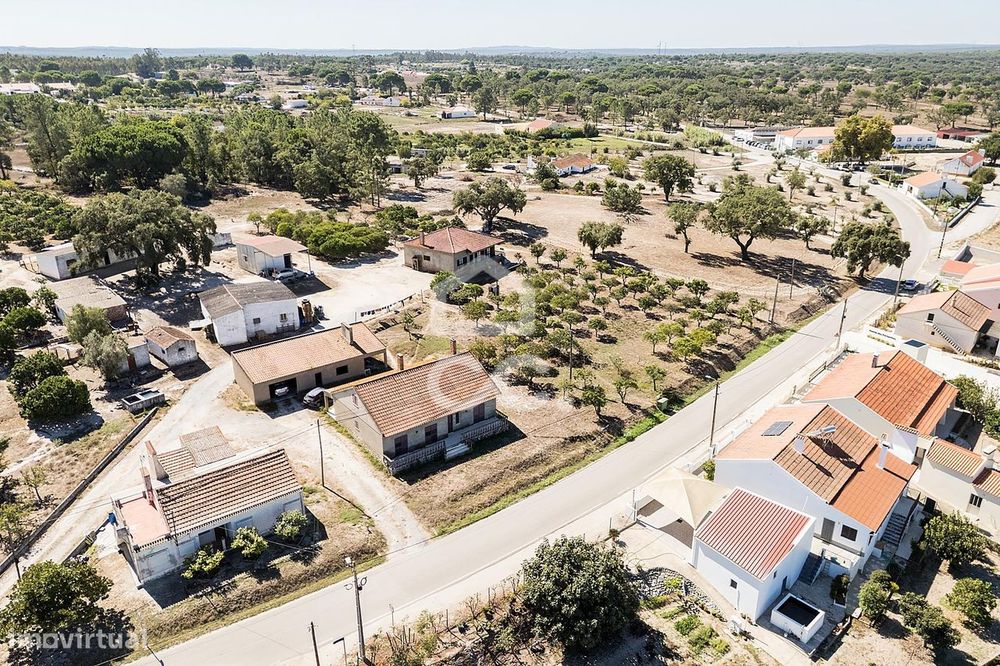Moradia T3 Isolada inserida num lote de 720 m² em Vendas Novas, Évora