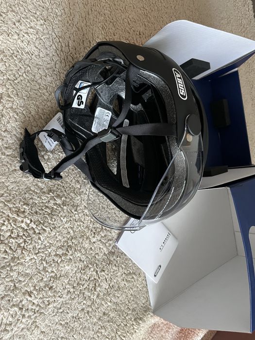 Kask rowerowy Abus